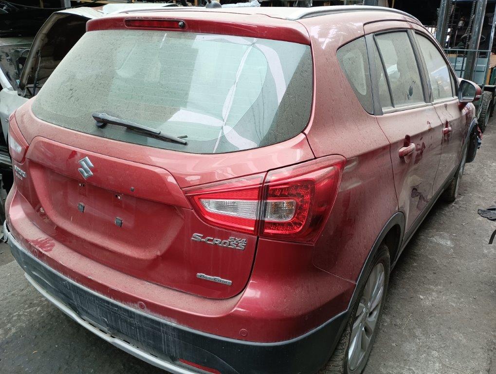  Suzuki S CROSS 2017    EN DESARME